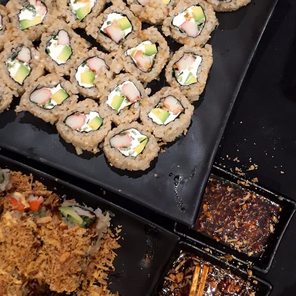 Sushi con riso integrale, la novità di Sushi Daily: più fibre, meno calorie e tante proteine