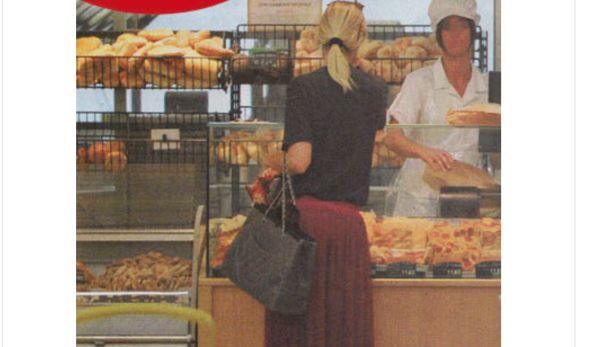 Ilary Blasi al supermercato: snack contro le voglie? Nemmeno le star si salvano