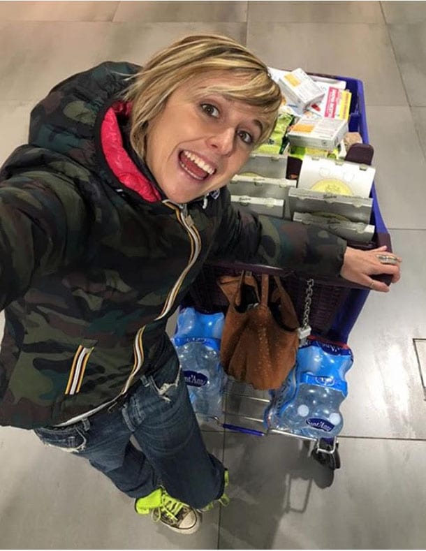 Nadia Toffa: nel carrello della spesa solo birra e surgelati per la conduttrice de "Le Iene"