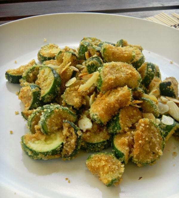 Ricette veloci ma sfiziose: zucchine crumble, pronte in 5 minuti