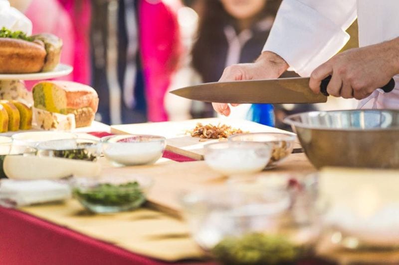 Fabio Campoli: "In cucina le materie prime migliori e la capacità di donarsi" [ESCLUSIVA]