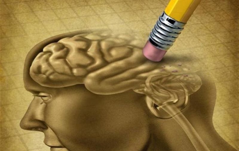 Alzheimer, incredibile scoperta: farmaco contro i dolori mestruali inverte i sintomi