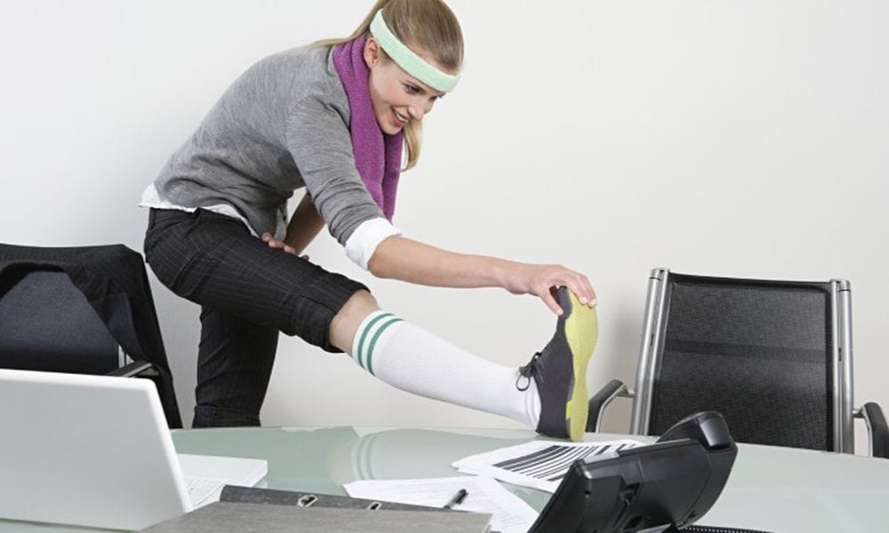 L'allenamento da fare in ufficio: gambe, braccia, glutei e addominali