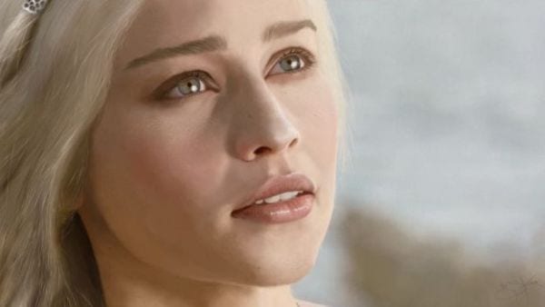 Emilia Clarke: vodka e ironia sono le sue medicine infallibili