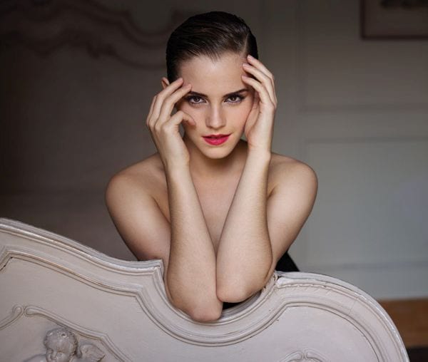 Emma Watson: il segreto di bellezza è l'olio per i... peli pubici