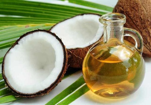 Olio di cocco: 10 buoni motivi per prenderci gusto