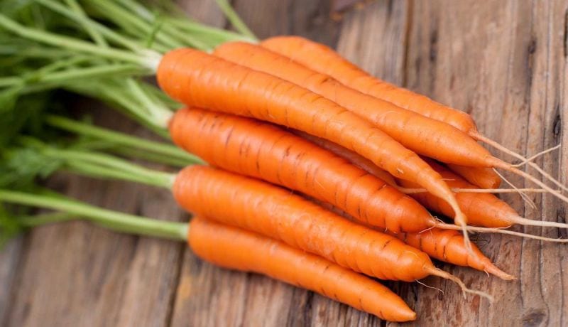 Dieta della carota: 8 kg in 2 settimane e tintarella perfetta
