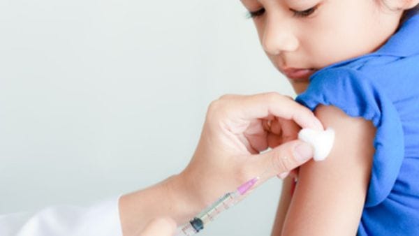 I vaccini obbligatori arrivano al Senato: conferme e modifiche