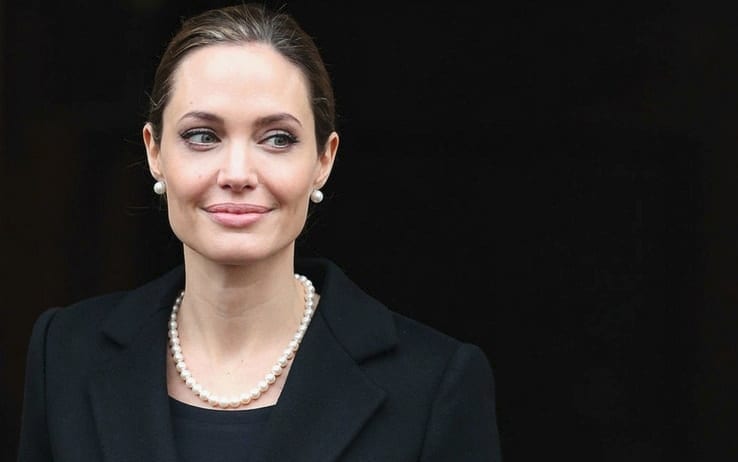 Angelina Jolie: "Ho avuto la paralisi di Bell"