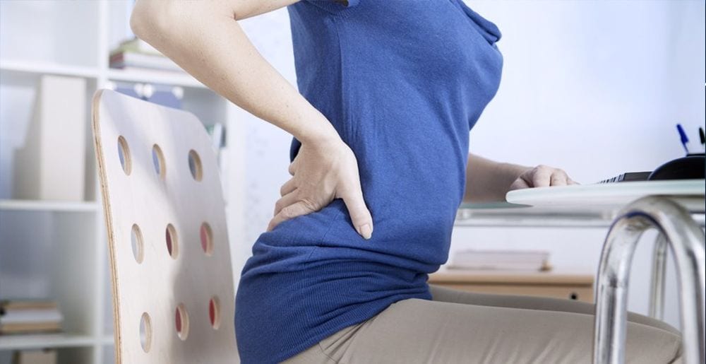 Dolori a schiena e collo, cattiva postura: una soluzione [VIDEO]