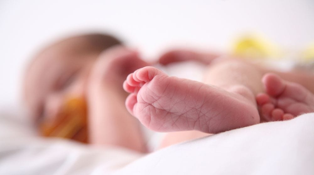 Medici litigano per un cesareo: il bimbo muore poco dopo
