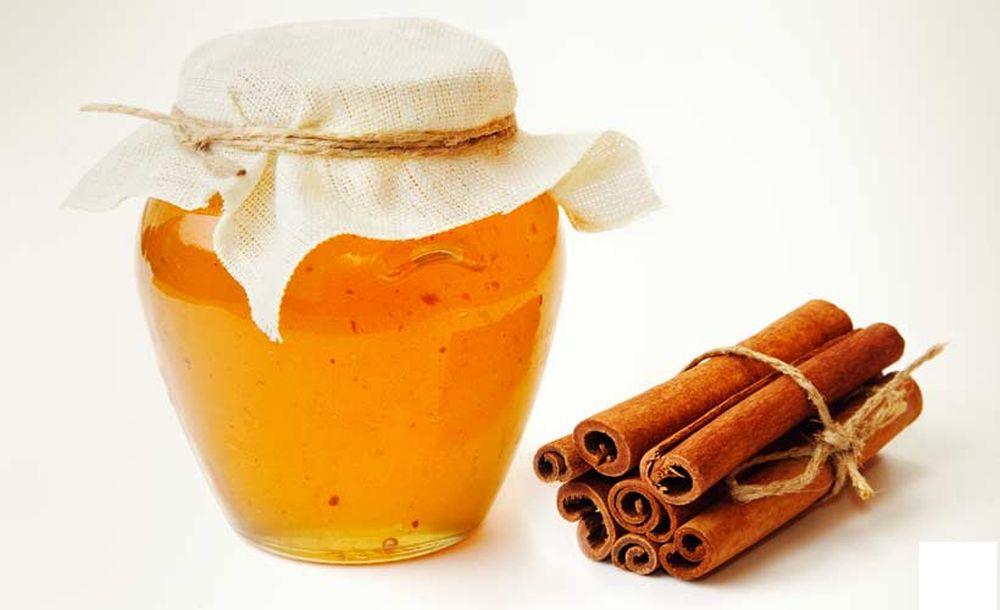 Cannella e miele: perché fa bene un cucchiaino al giorno [VIDEO]