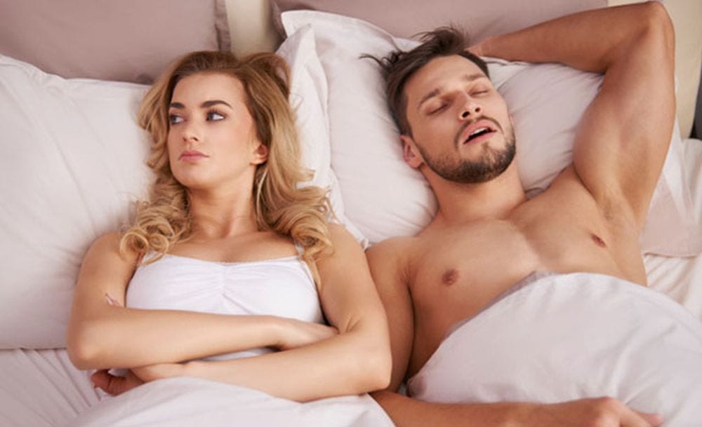 Sesso: perché gli uomini restano in silenzio (o dormono) dopo l'orgasmo?