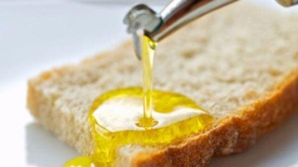Pane, olio e sale: perché è un potente elisir di salute