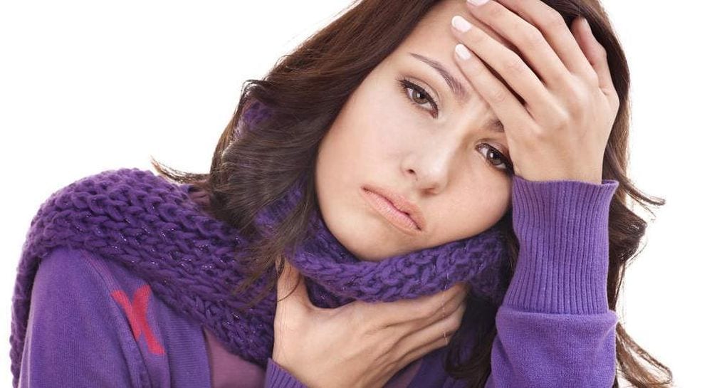 Raffreddore e mal di gola: rimedi veloci per farlo passare in fretta