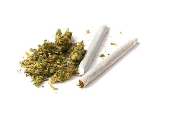 Marijuana: la lista dei pro e dei contro su sesso, stress e tumori