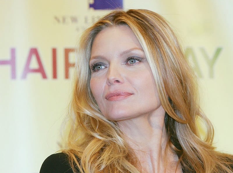 Michelle Pfeiffer contro la chirurgia: "Donne, ma perché vi rifate?"