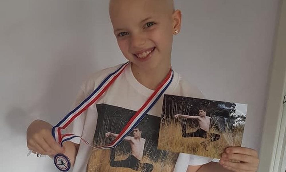 Lily Douglas: la ballerina che vince premi nonostante il cancro [VIDEO]