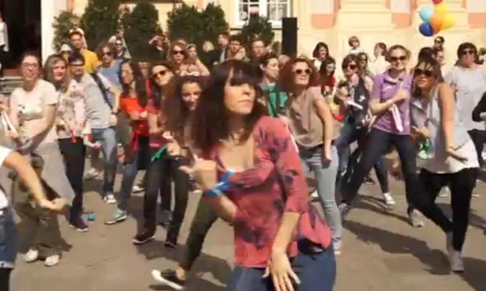 Un flash mob per la Salute mentale delle mamme: il video