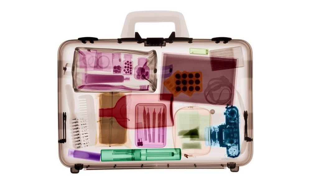 Farmaci in valigia: quali si possono portare in vacanza?