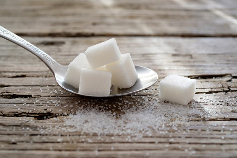Zucchero: quando comincia a fare male? Risponde Milena Gabaneli