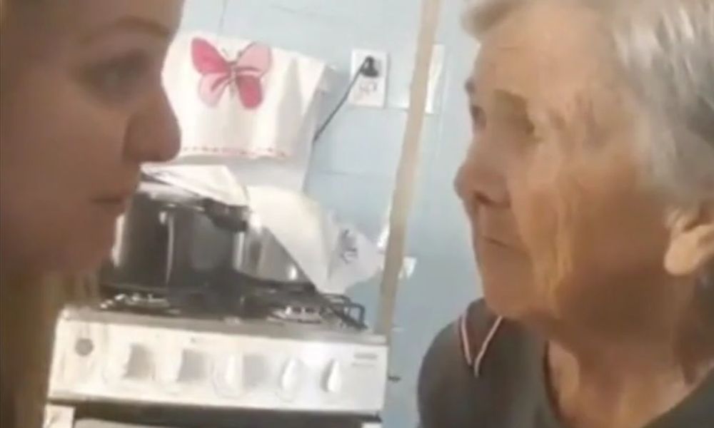 Nonna malata di Alzheimer: riconosce la nipote e le dice 'Ti amo'