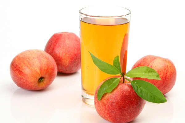 Aceto di mele: un pochino al giorno aiuta a togliere il dietologo di torno